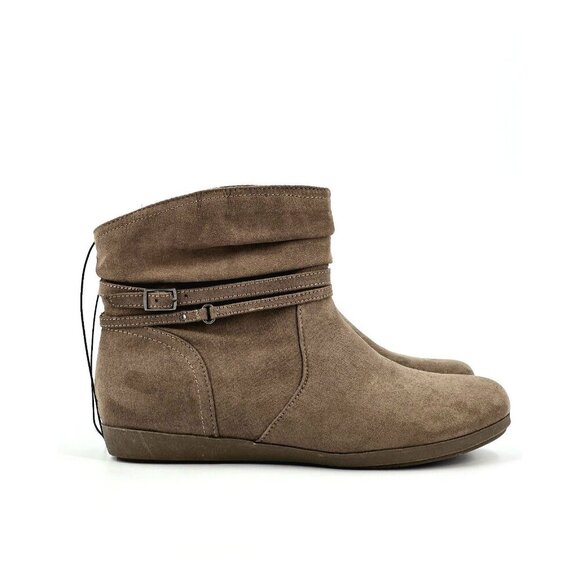 St. John's Bay Womens Kumba Flat Heel Slouch Boots Taupe 8.5 M Memory Foam - Picture 1 of 10